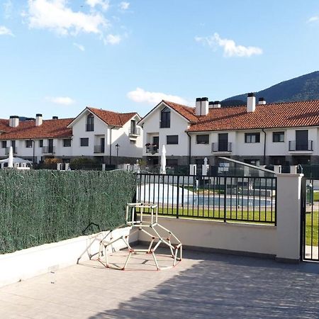 Villa Montes Pirineos Santa Cilia de Jaca Eksteriør billede
